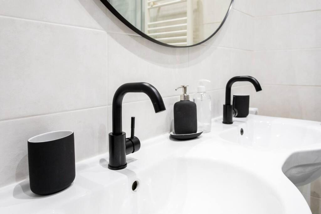 L7 Suite 5Mins Walk Old Town 3 Rooms Ac Wifi Ницца Экстерьер фото